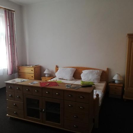 Penzion Pancéř Vejprty Extérieur photo
